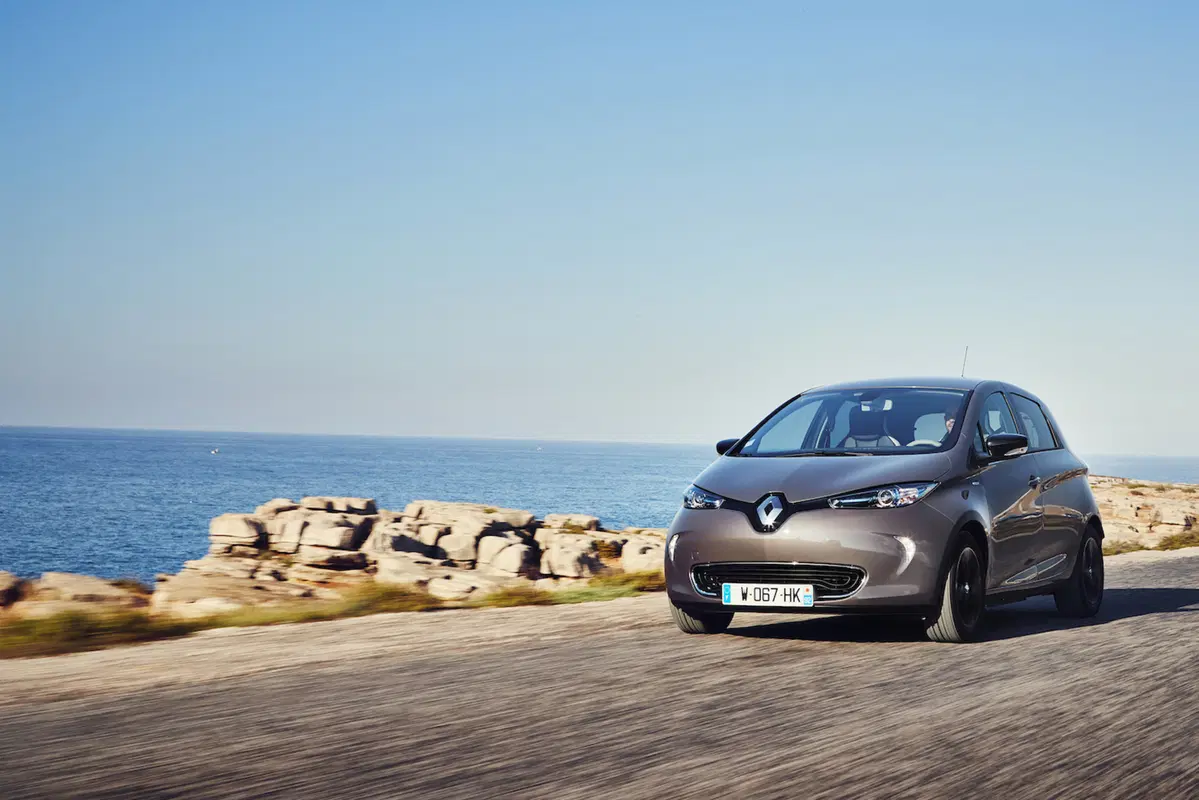 Renault Zoe: trecento veri km di autonomia (19)