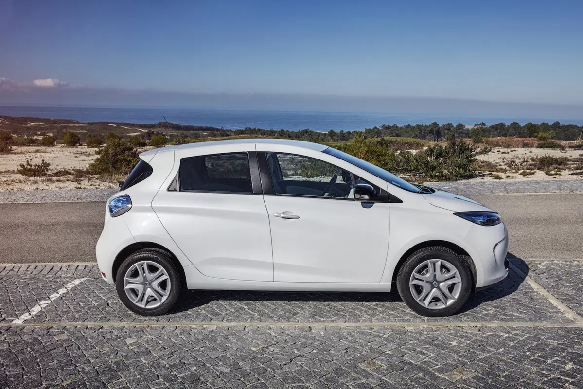 Renault Zoe: trecento veri km di autonomia (25)