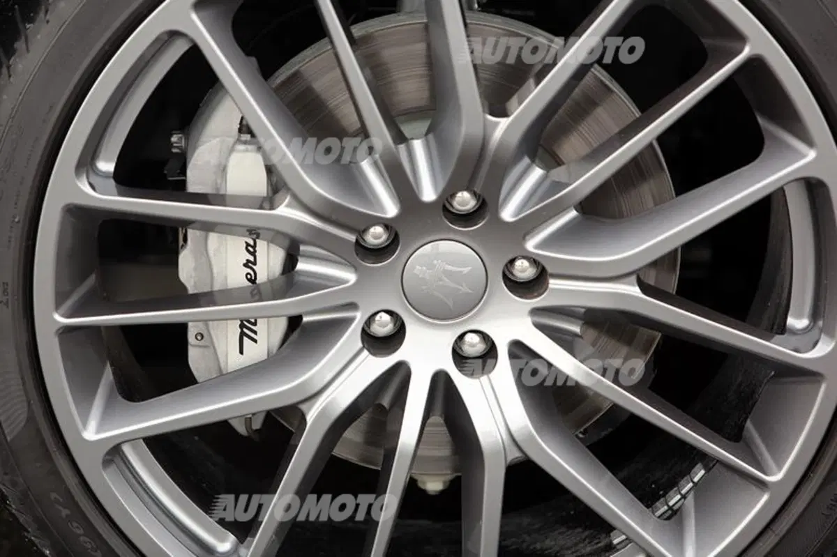 Maserati Quattroporte diesel (37)