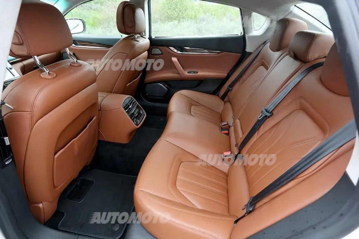 Maserati Quattroporte diesel (45)
