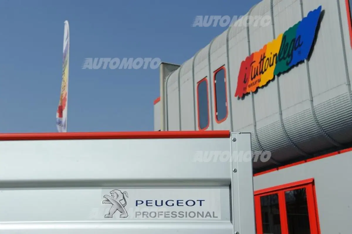 Peugeot e Onnicar  insieme per l'allestimento dei veicoli commerciali