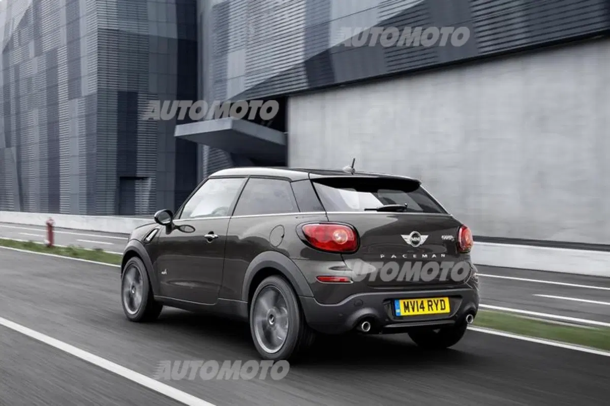 Mini Paceman restyling: ritocchi estetici e motori Euro 6 (3)
