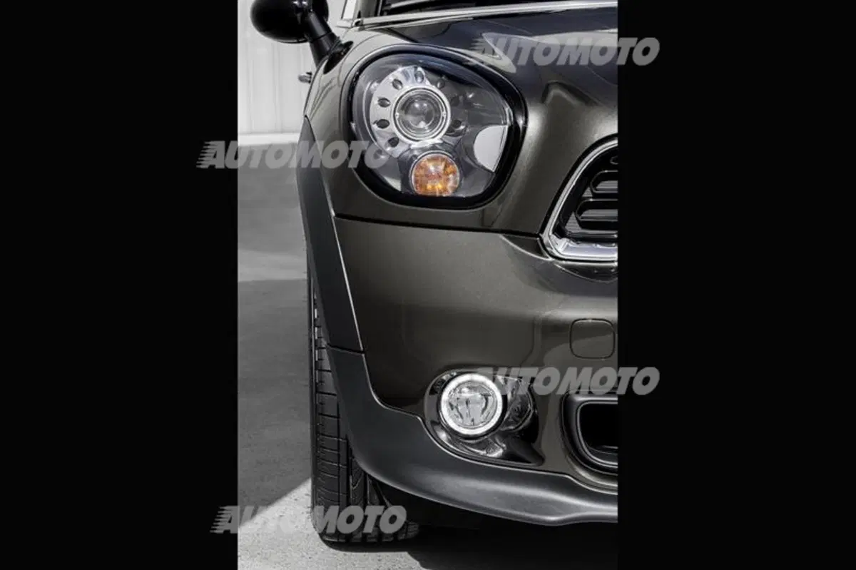 Mini Paceman restyling: ritocchi estetici e motori Euro 6 (11)