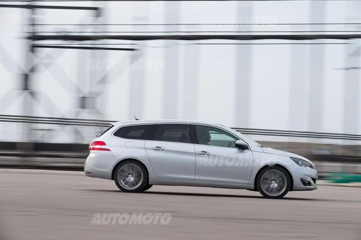 Peugeot 308 SW (11)