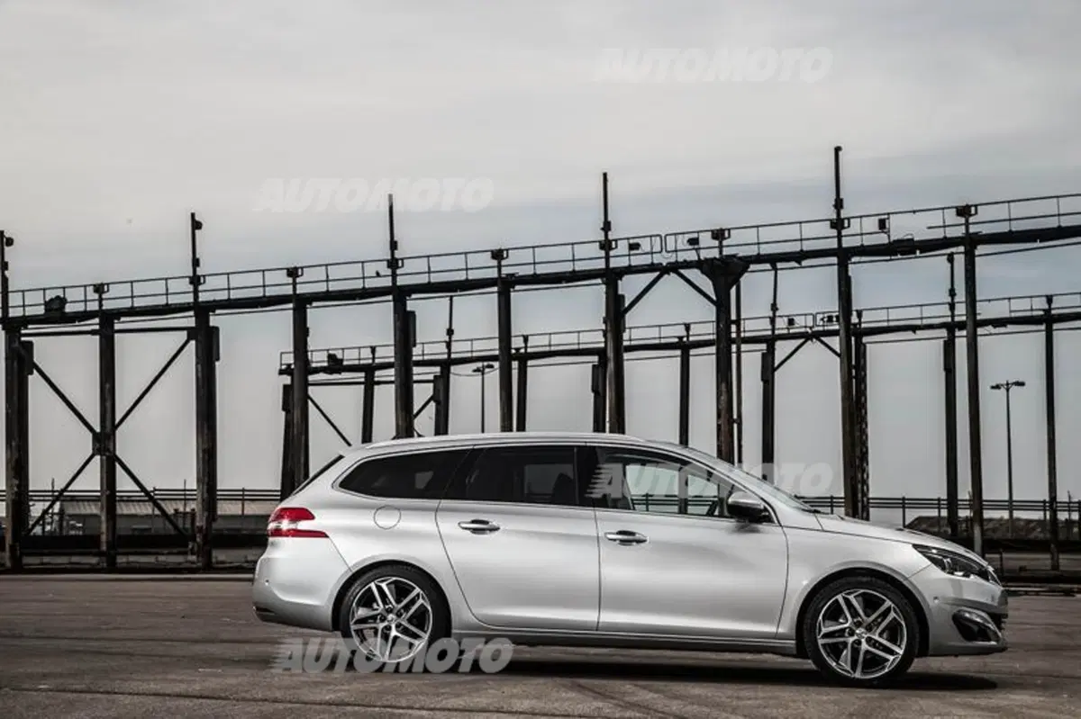 Peugeot 308 SW (25)