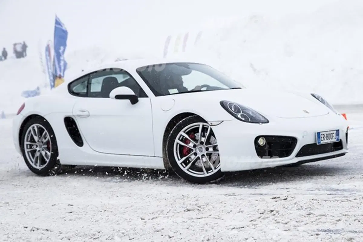 Porsche Cayman vs Cayman S (2)