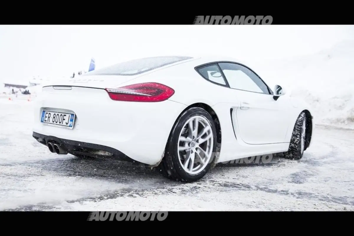 Porsche Cayman vs Cayman S (3)