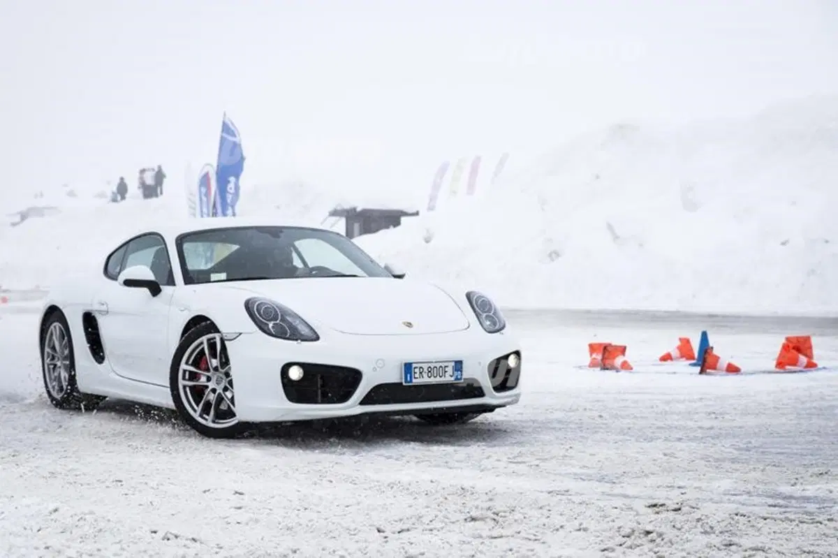 Porsche Cayman vs Cayman S (6)