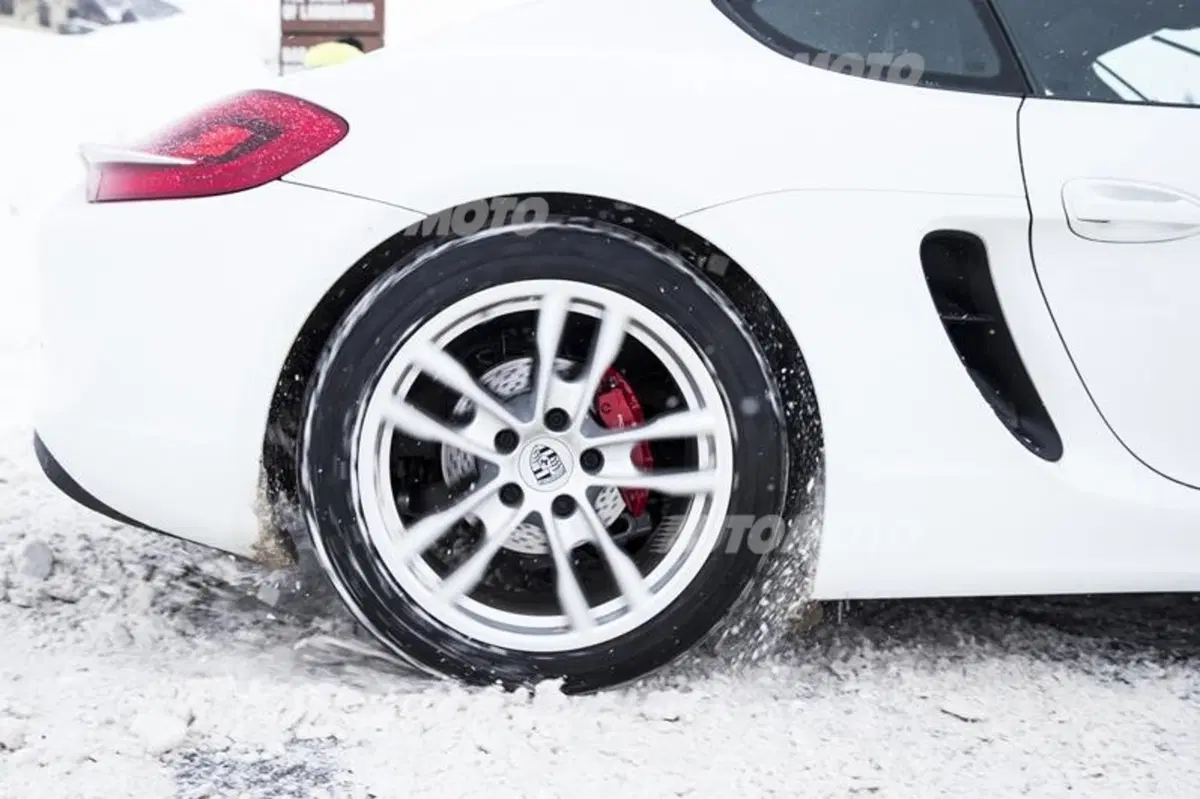 Porsche Cayman vs Cayman S (14)