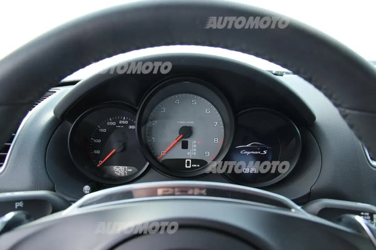 Porsche Cayman vs Cayman S (27)