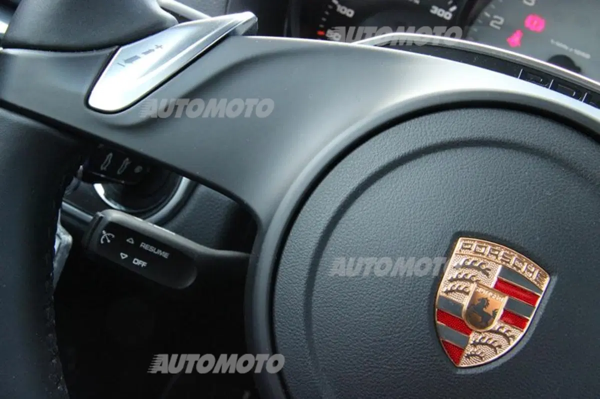 Porsche Cayman vs Cayman S (35)