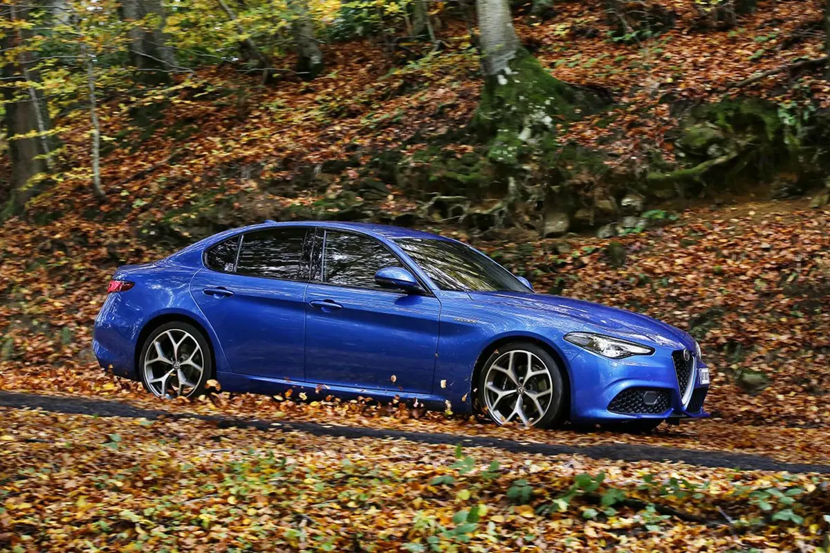 Quale comprare, Confronto: Subaru WRX STI Vs Alfa Romeo Giulia Veloce Q4 (4)