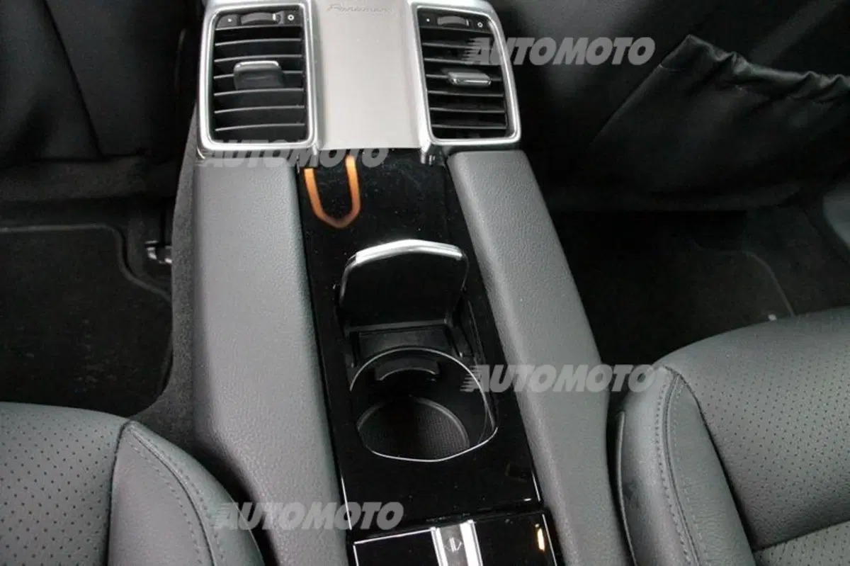 Porsche Panamera diesel (47)