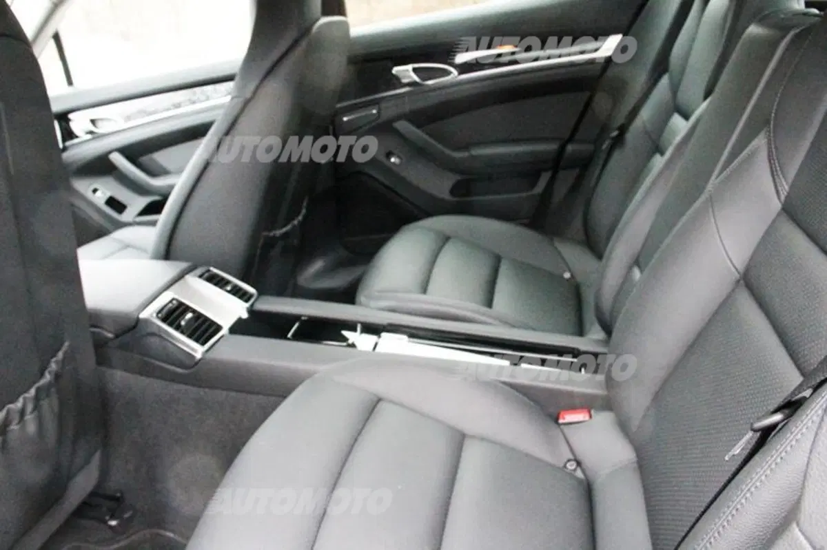 Porsche Panamera diesel (52)