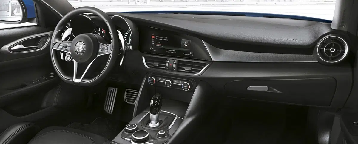 Quale comprare, Confronto: Subaru WRX STI Vs Alfa Romeo Giulia Veloce Q4 (9)