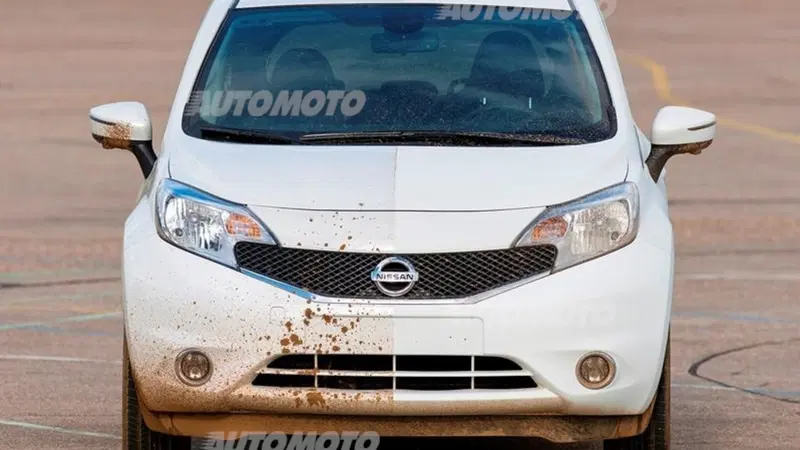 Nissan sta sviluppando l'auto che si pulisce da sola