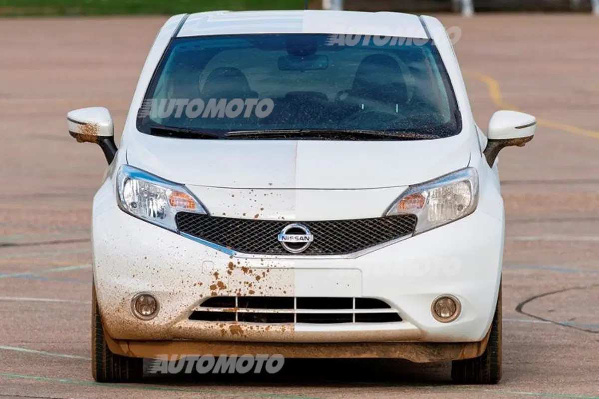 Nissan sta sviluppando l'auto che si pulisce da sola