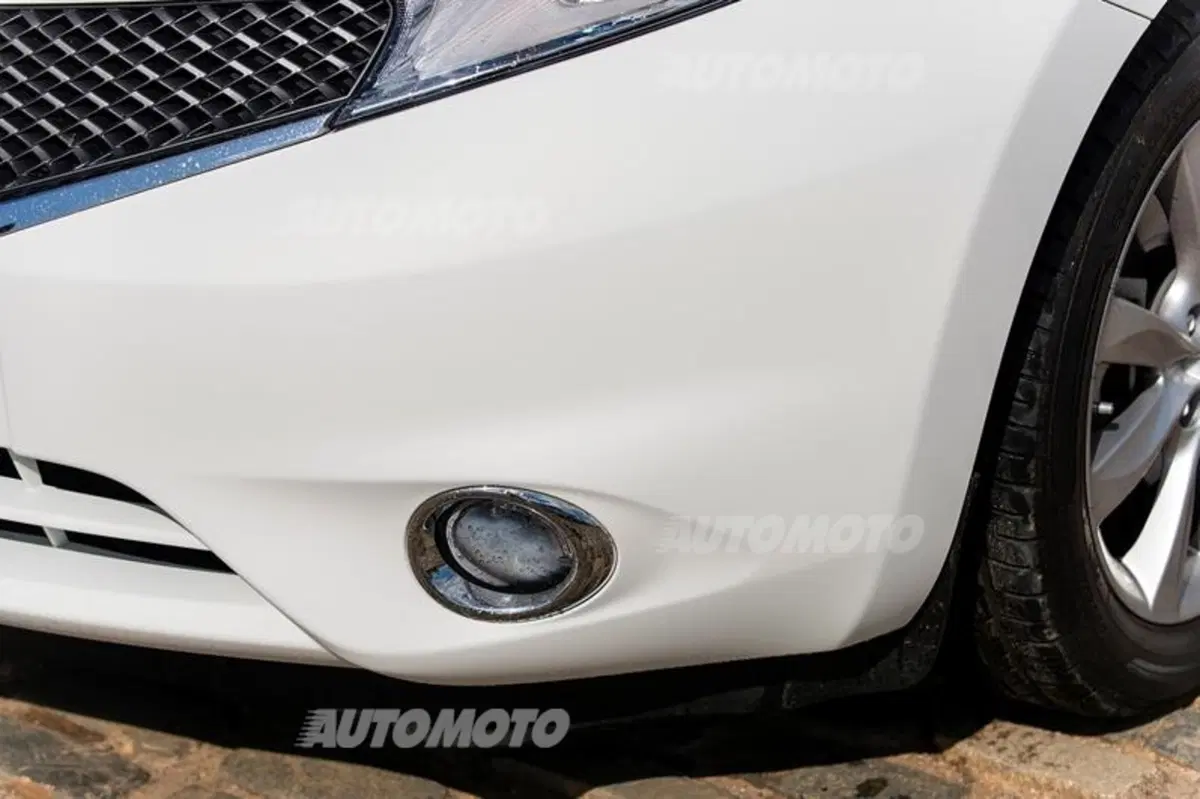 Nissan sta sviluppando l'auto che si pulisce da sola (9)