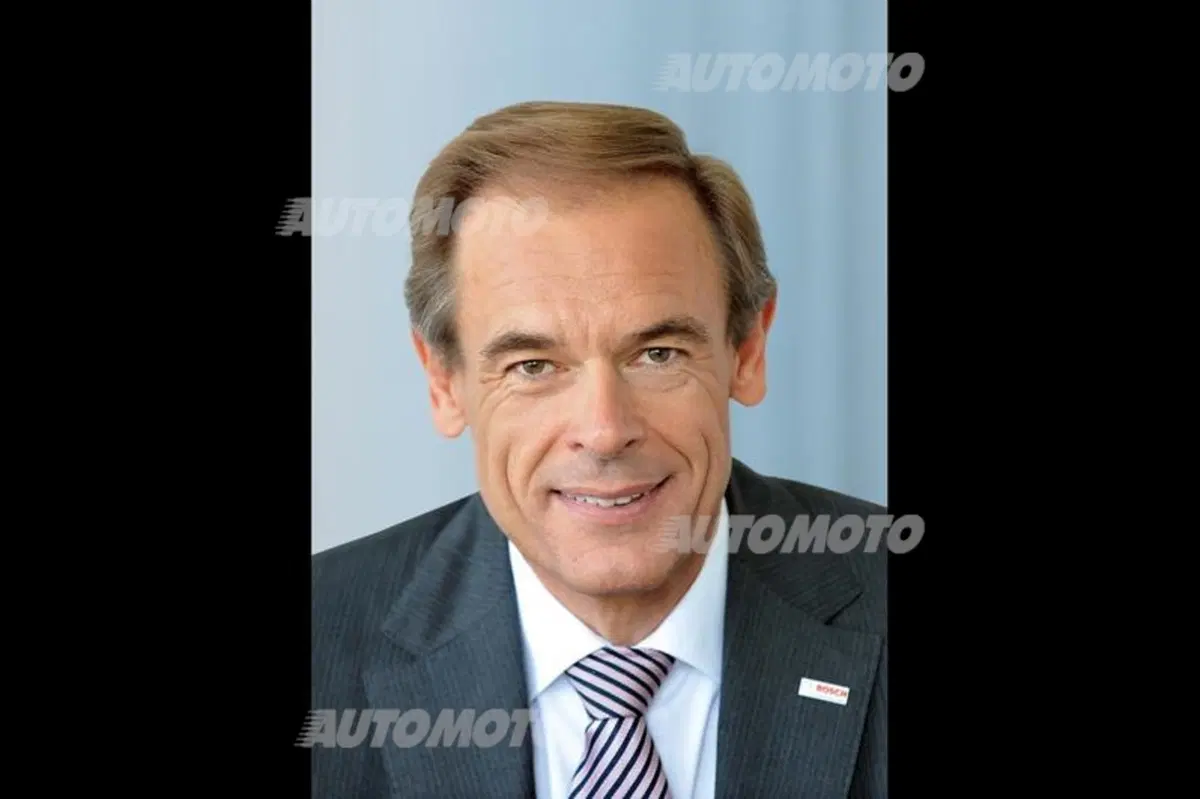 Bosch: Internet e microsensori per la sicurezza delle auto. Dal 2020 la guida automatica sarà realtà (19)