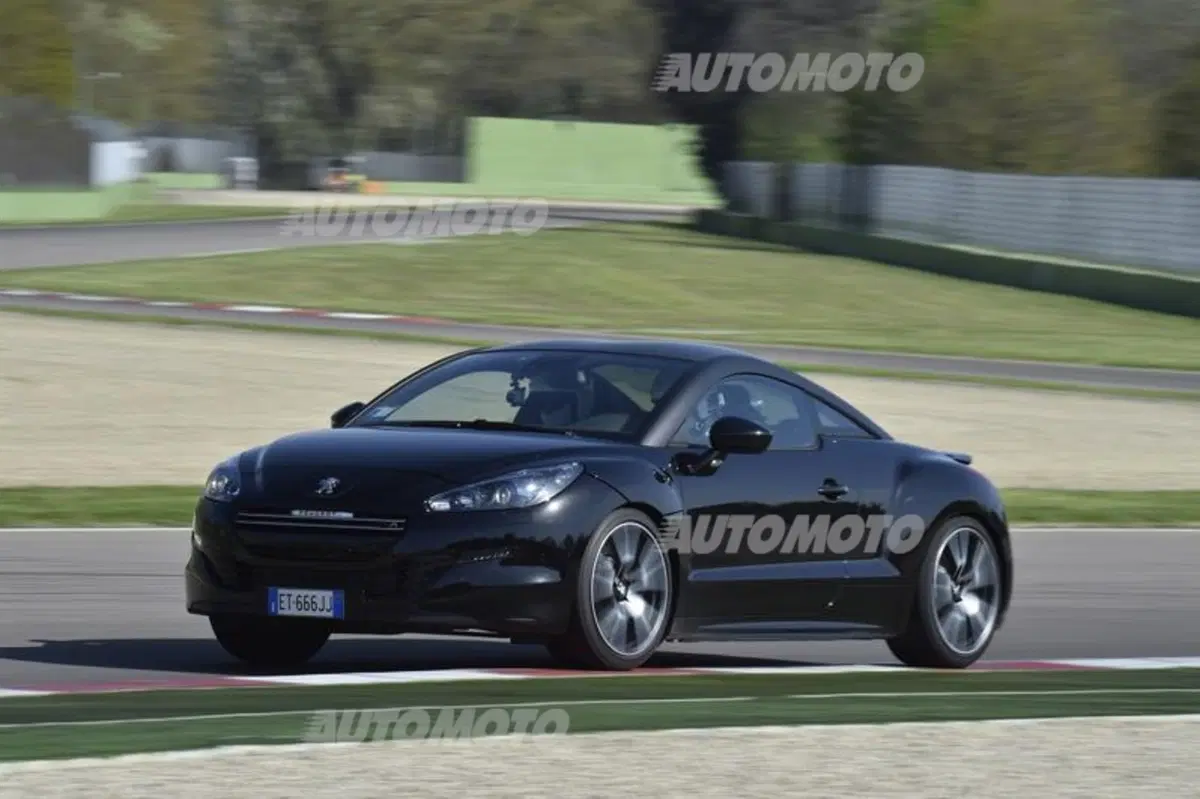 Peugeot RCZ: cinque declinazioni provate da Miloš Pavlović (16)