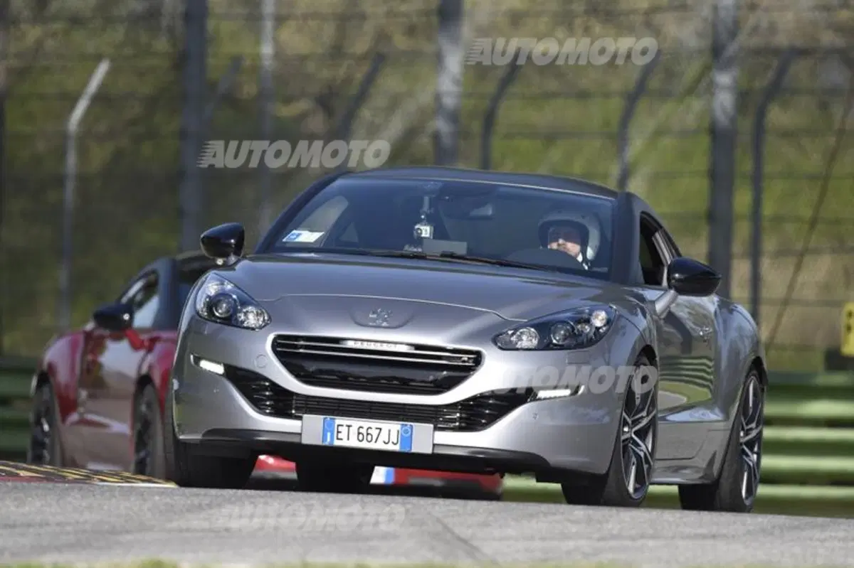 Peugeot RCZ: cinque declinazioni provate da Miloš Pavlović (20)