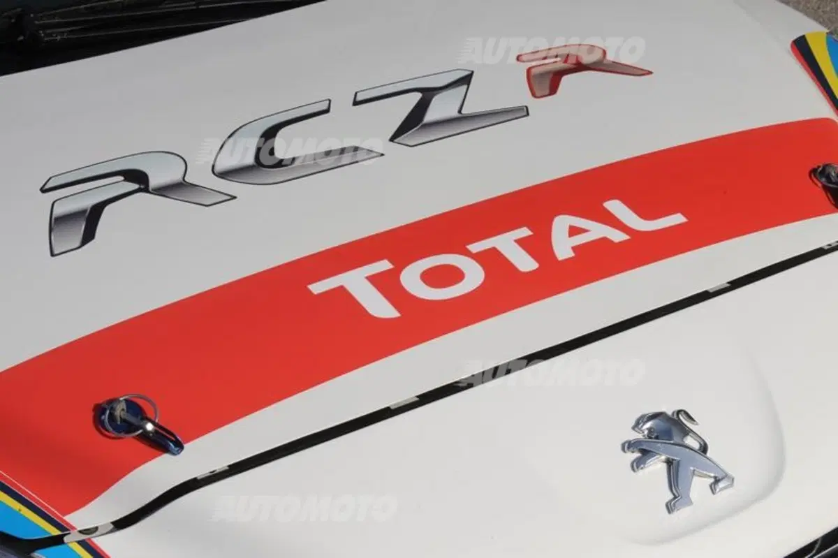 Peugeot RCZ: cinque declinazioni provate da Miloš Pavlović (32)