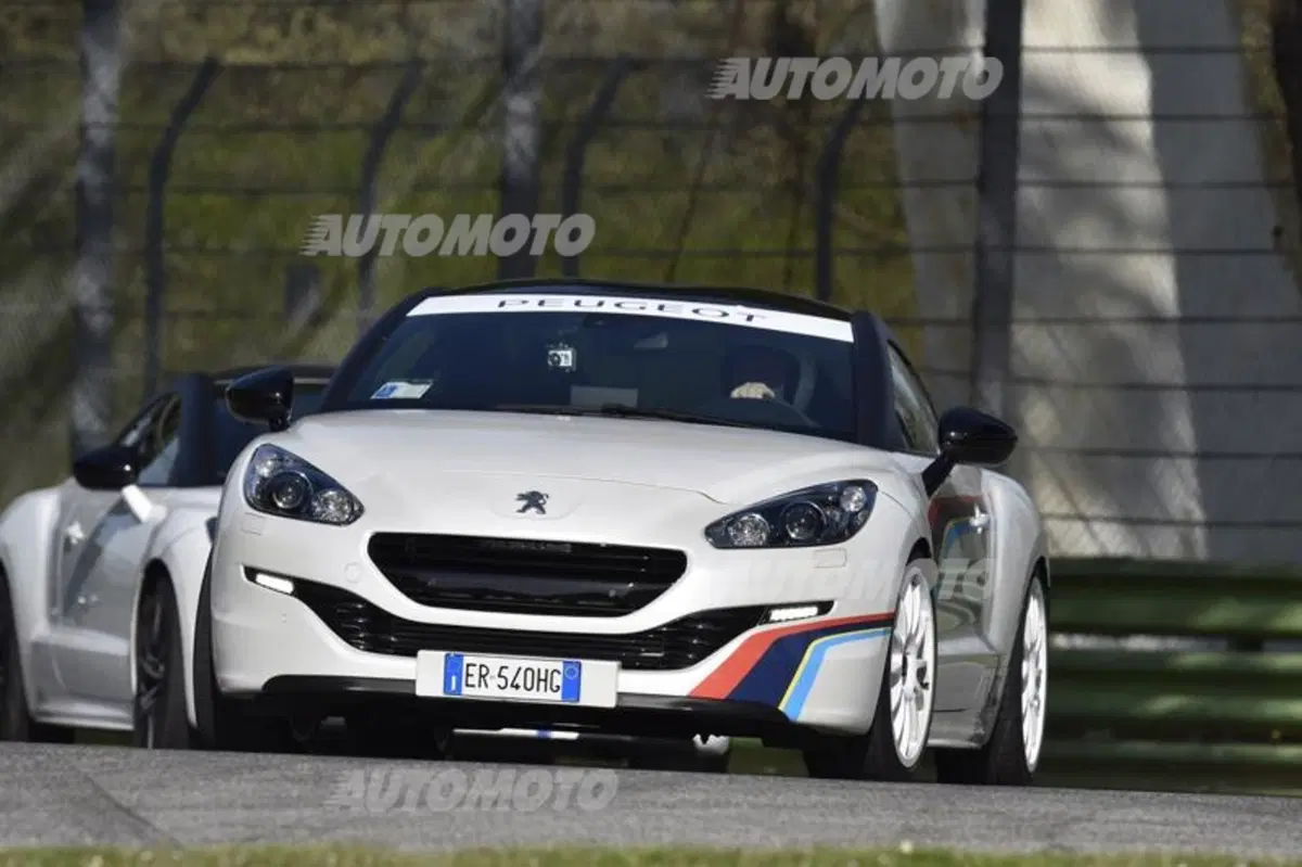 Peugeot RCZ: cinque declinazioni provate da Miloš Pavlović (37)