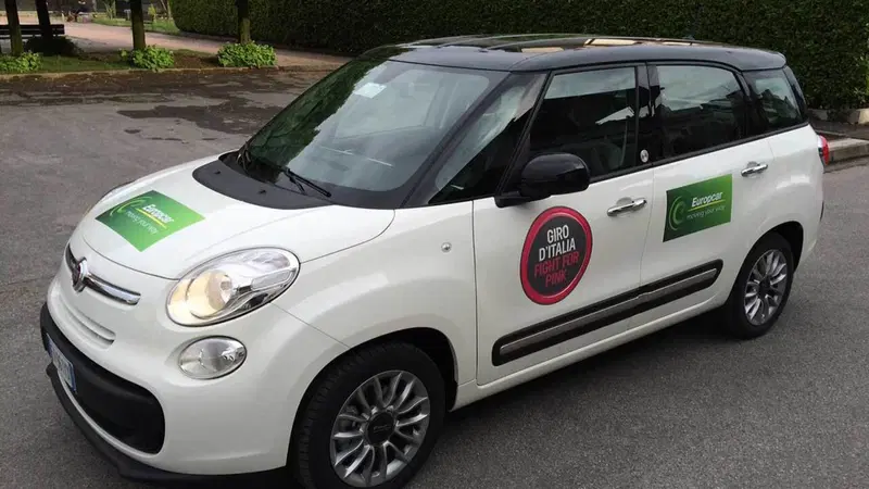 Europcar: 120 mezzi per il Giro d'Italia 2014