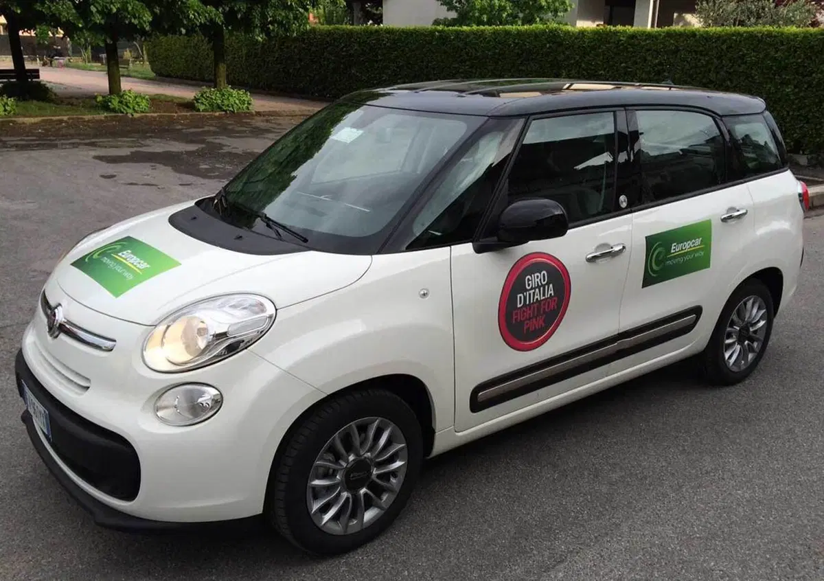 Europcar: 120 mezzi per il Giro d'Italia 2014