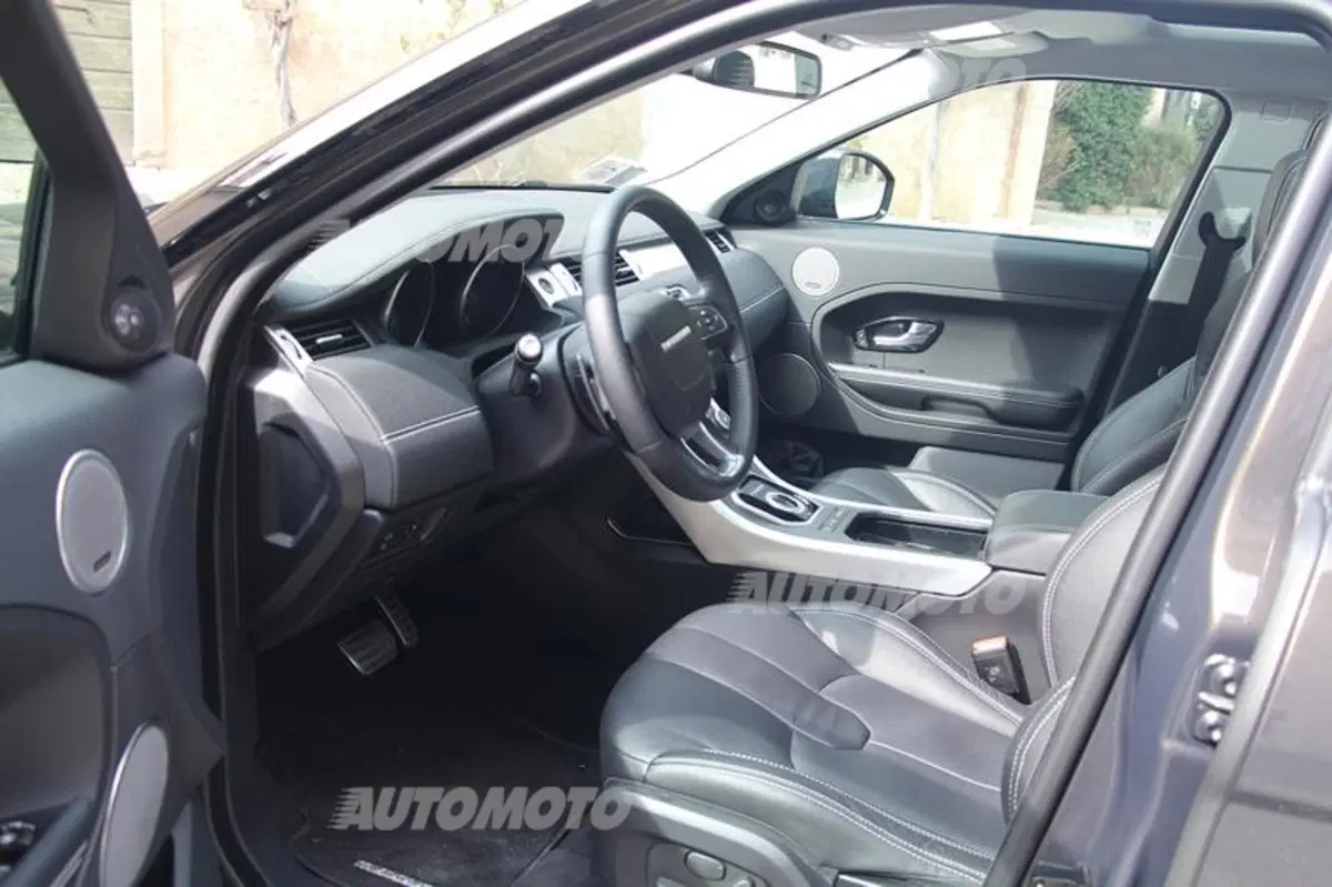 Range Rover Evoque 9 marce (19)