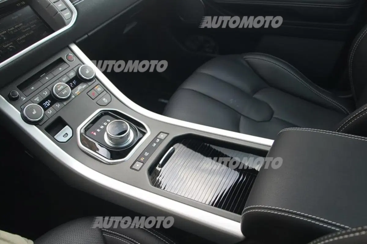 Range Rover Evoque 9 marce (22)