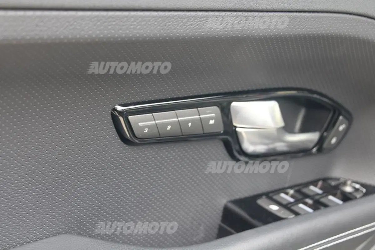 Range Rover Evoque 9 marce (34)