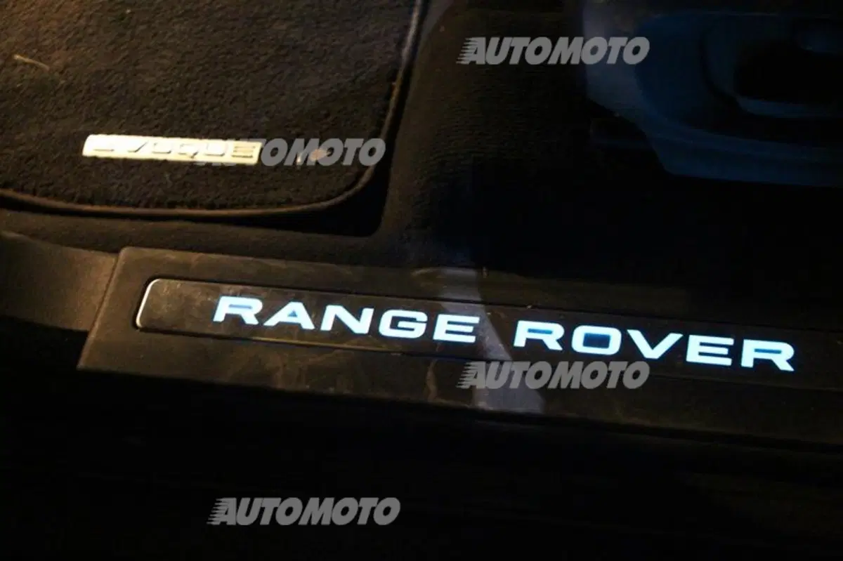 Range Rover Evoque 9 marce (38)