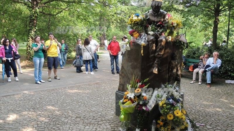Memorial Ayrton Senna a Imola: il ricordo con gli occhi Milo&scaron; Pavlović