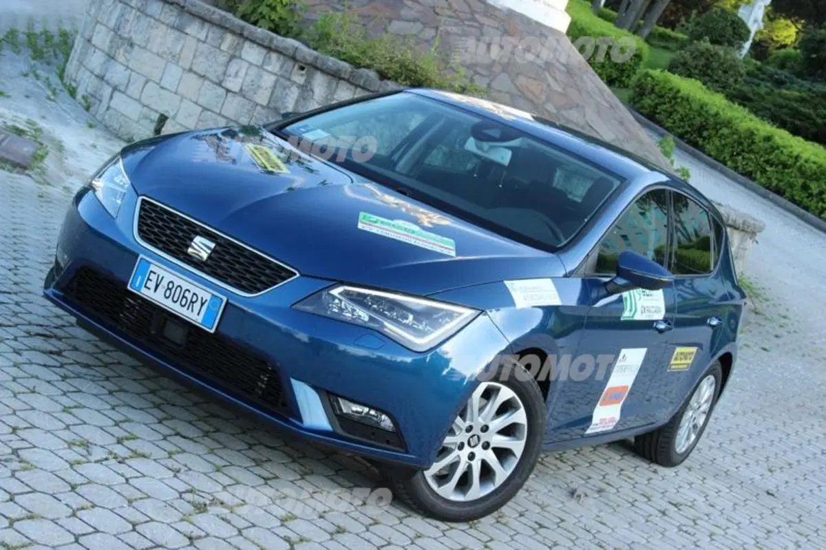 Ecorally 2014, Day 1: la Seat Leon TGI si trasforma in un'auto da corsa (9)