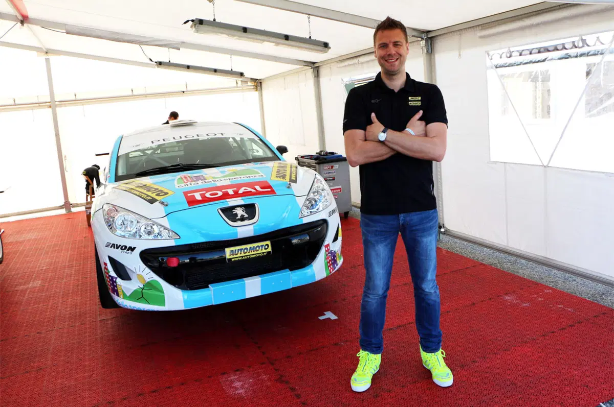 Peugeot RCZ Cup: il sogno ha inizio