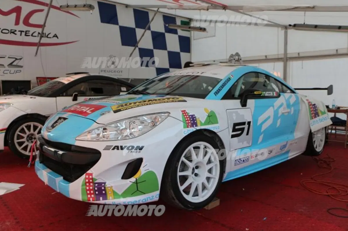 Peugeot RCZ Cup: il sogno ha inizio (6)
