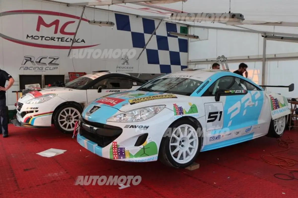 Peugeot RCZ Cup: il sogno ha inizio (9)