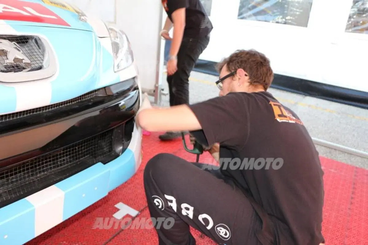 Peugeot RCZ Cup: il sogno ha inizio (27)