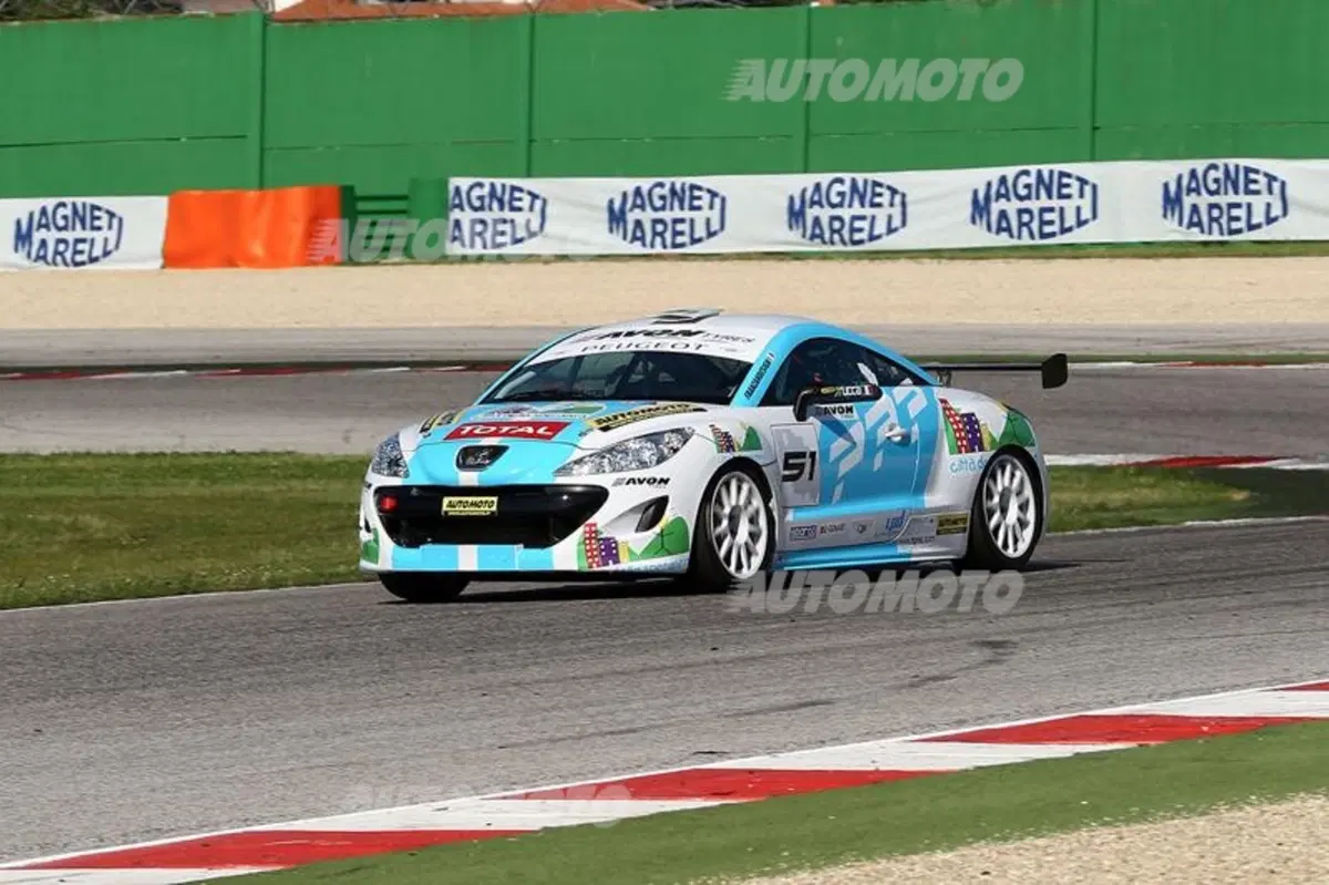 Peugeot RCZ Cup, Misano. Qualifiche: «Vado bene ma devo frenare prima» (10)
