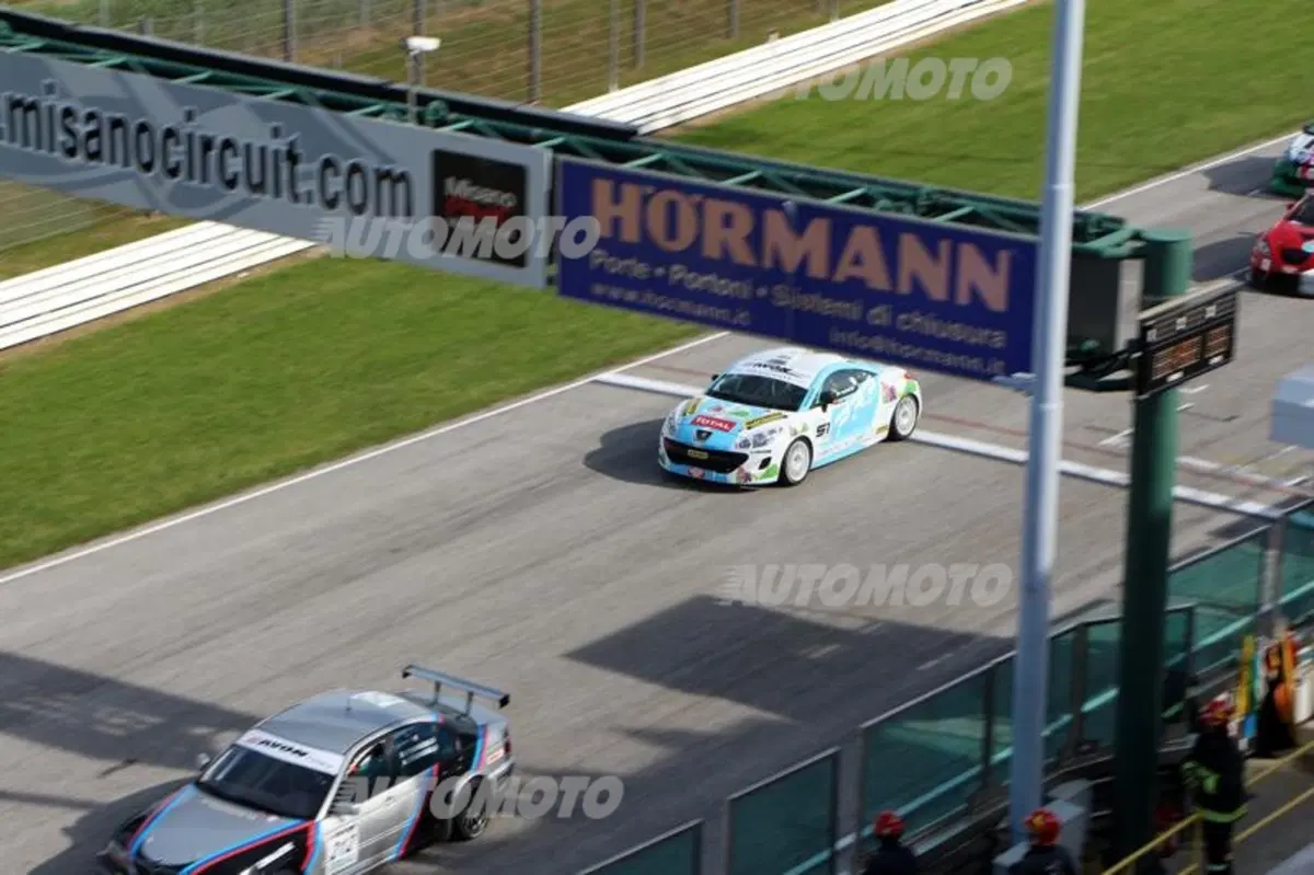 Peugeot RCZ Cup, Gara 2: «Ho capito perché l'automobilismo è uno sport...» (5)