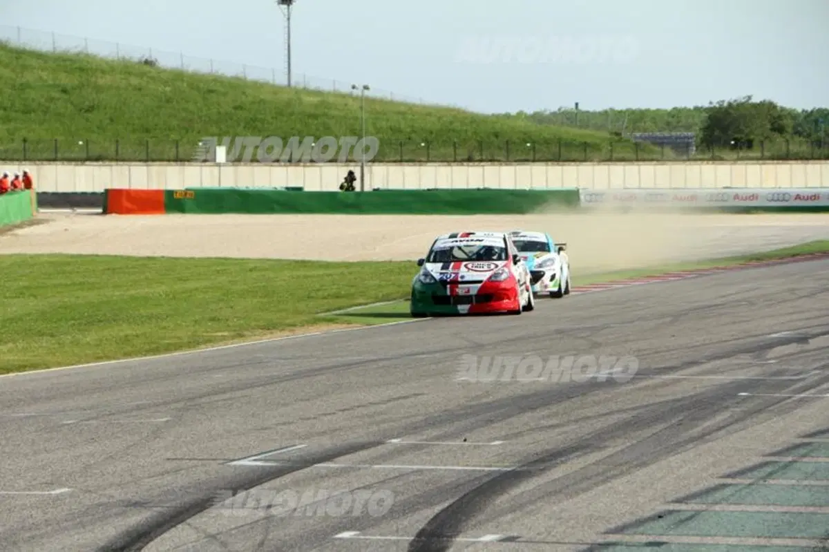 Peugeot RCZ Cup, Gara 2: «Ho capito perché l'automobilismo è uno sport...» (6)