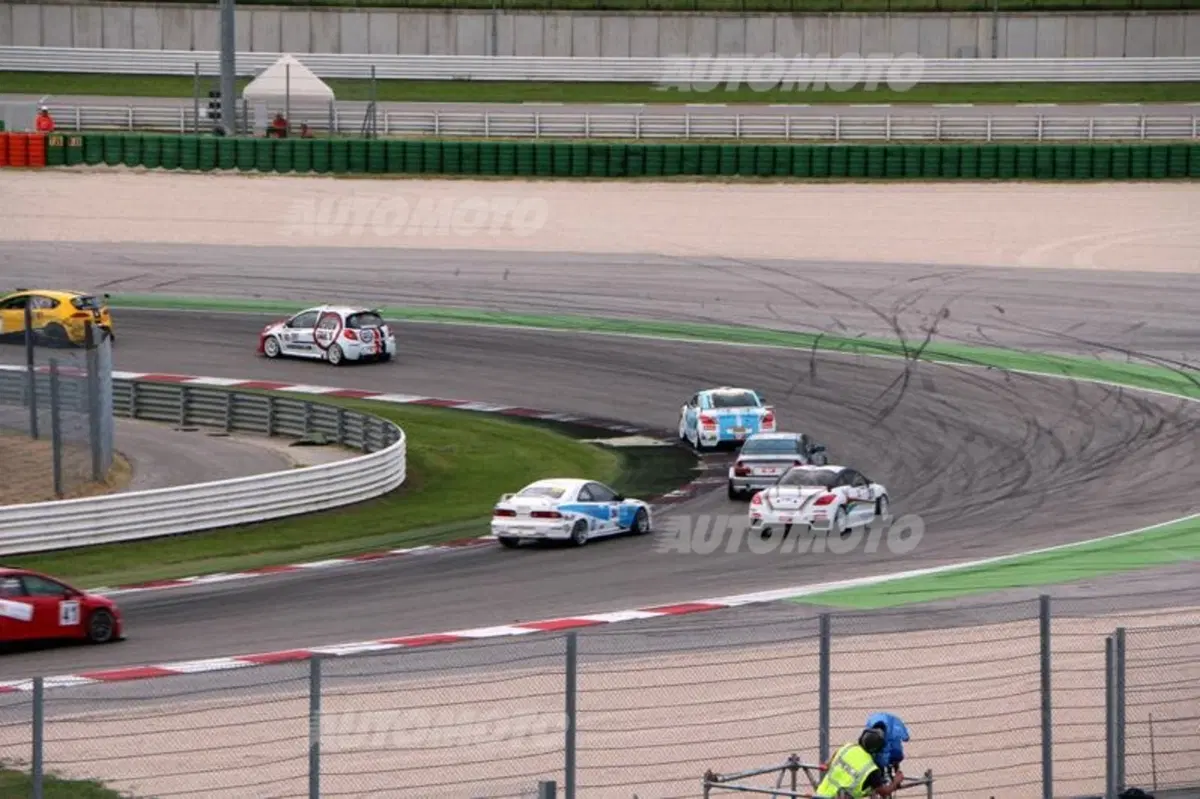 Peugeot RCZ Cup, Gara 2: «Ho capito perché l'automobilismo è uno sport...» (12)