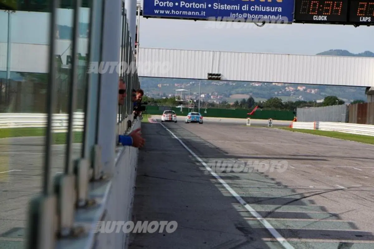 Peugeot RCZ Cup, Gara 2: «Ho capito perché l'automobilismo è uno sport...» (17)
