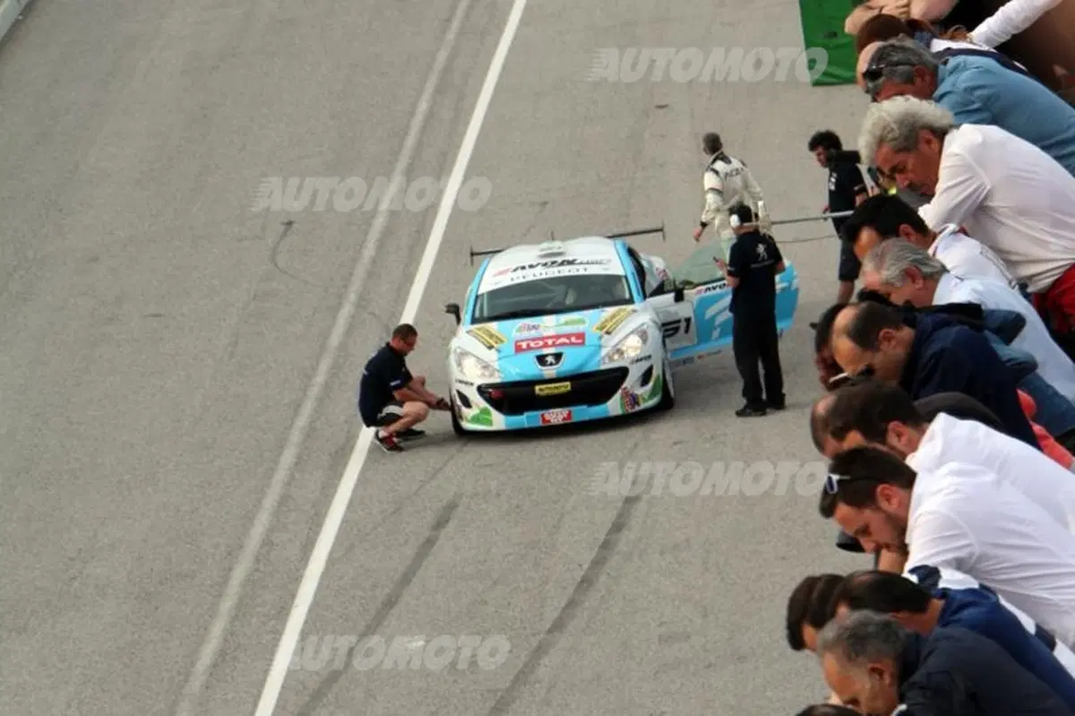 Peugeot RCZ Cup, Gara 2: «Ho capito perché l'automobilismo è uno sport...» (18)