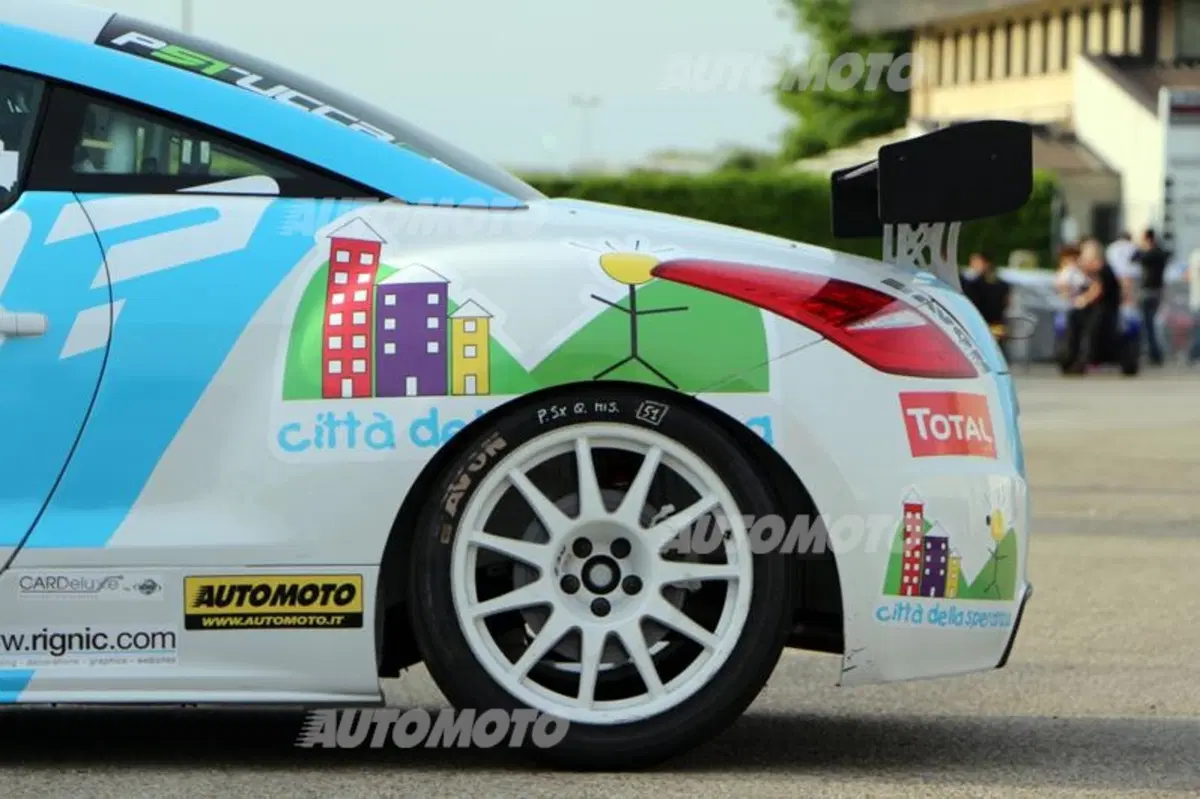 Peugeot RCZ Cup, Gara 2: «Ho capito perché l'automobilismo è uno sport...» (44)