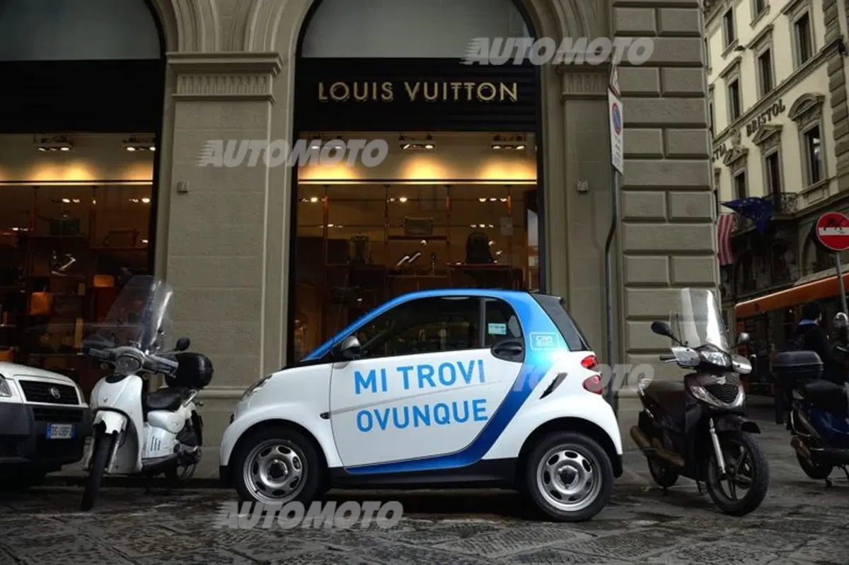car2go: il car-sharing di smart sbarca a Firenze (15)