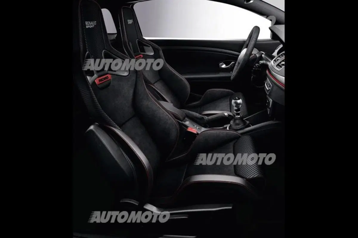 Renault Megane R.S. 275 Trophy: una serie limitata per l'estero (5)