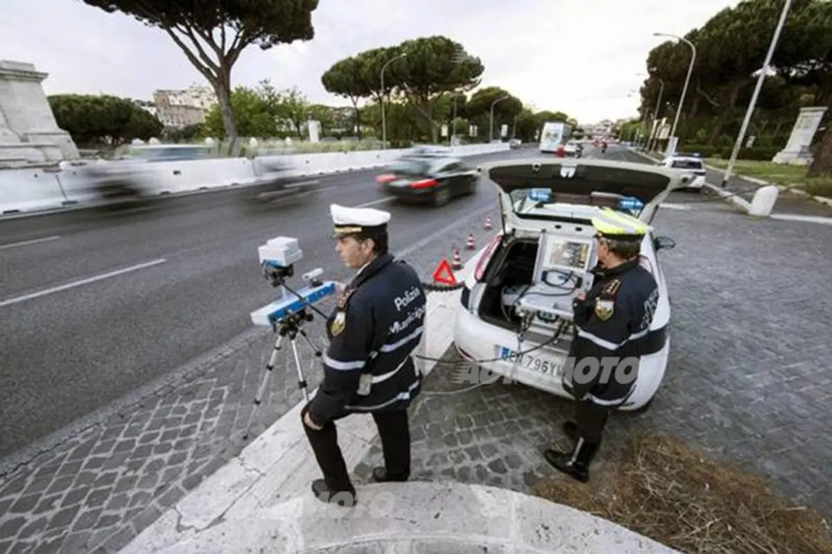 Roma: 7 nuovi autovelox e telecamere hi-tec. Guerra alla velocità o tranelli per far cassa? (3)