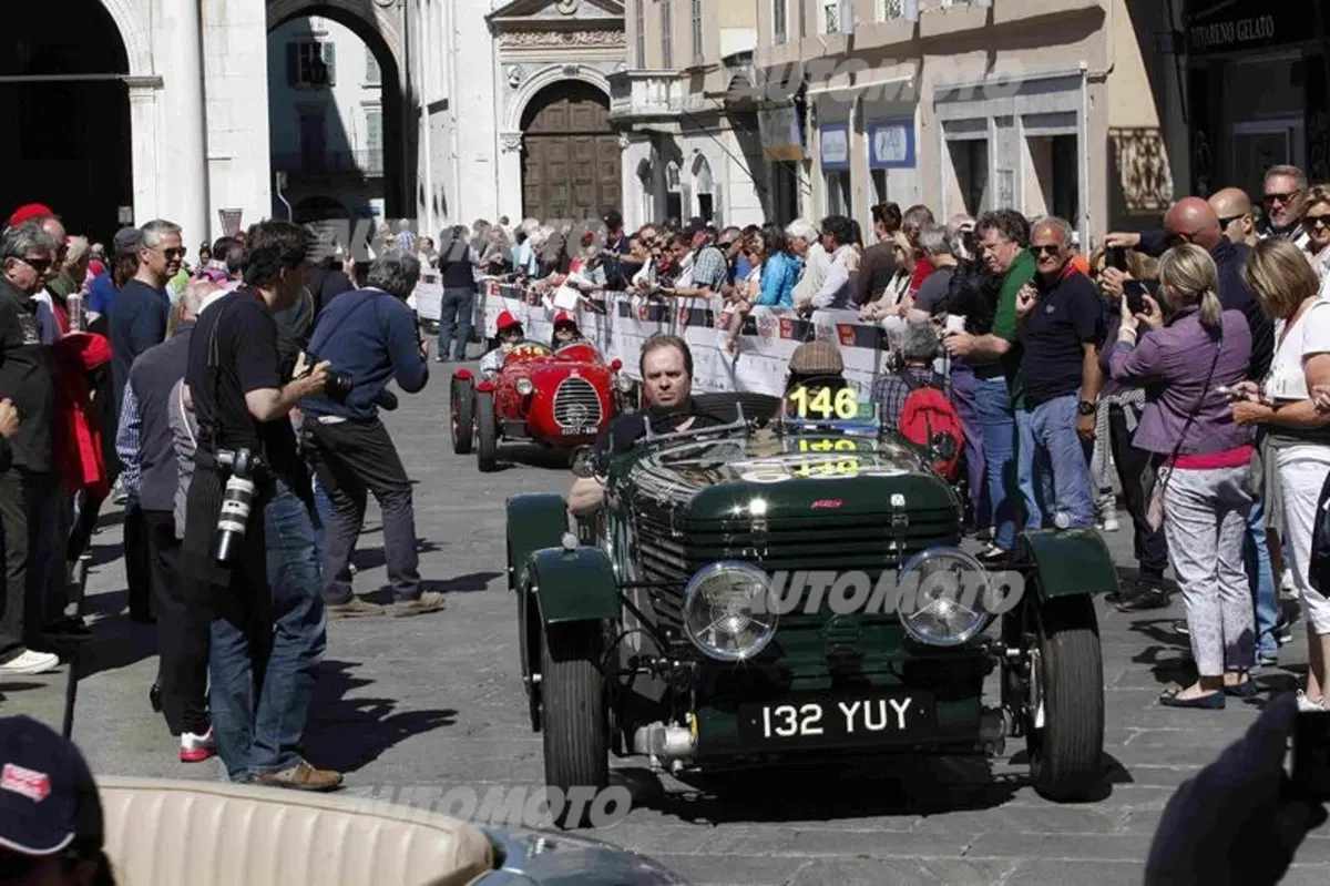 Mille Miglia: partita l'edizione 2014 (7)